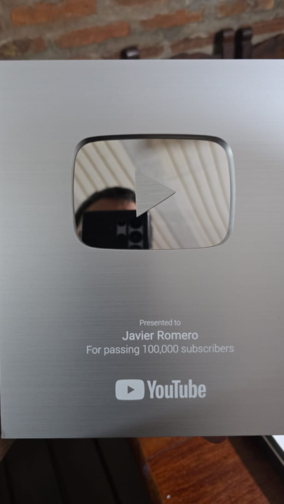 Felices por este creador