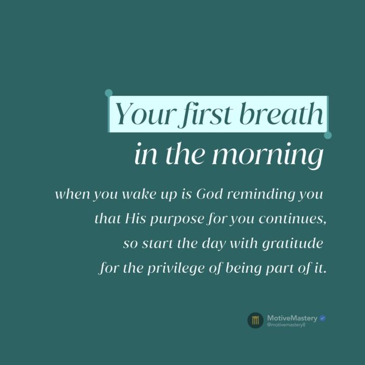 God’s plan woke me up. 💛✨️  Good morning, Happy Friday! 🙏