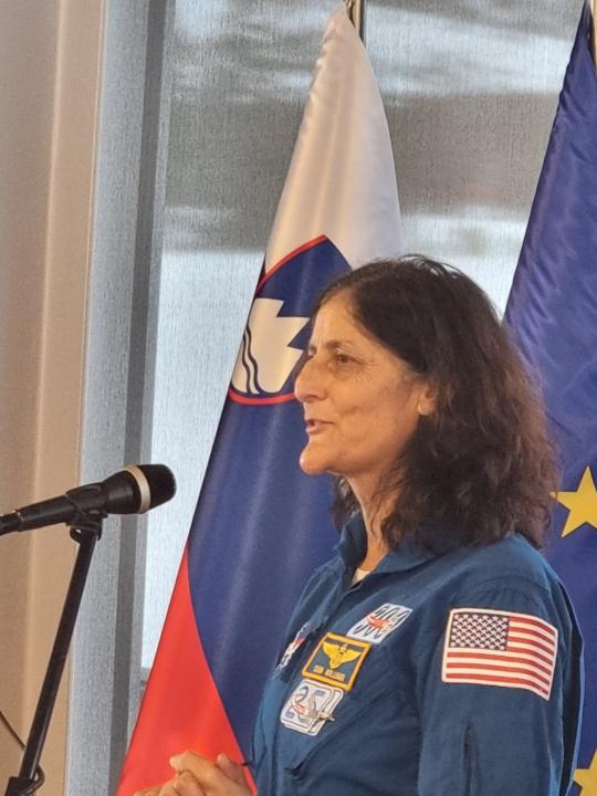 🌍🍄 From Earth to the Stars — and Back