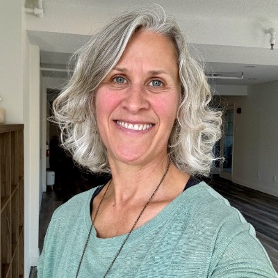 Lenore Foster