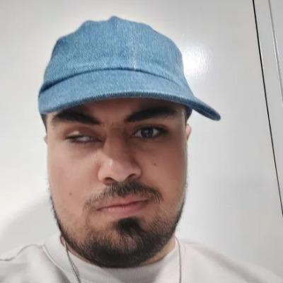 Shayan Shaverdian Varposhti