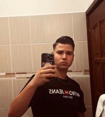 Botond Katona