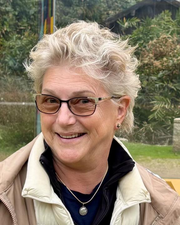 Elizabeth Oustinoff