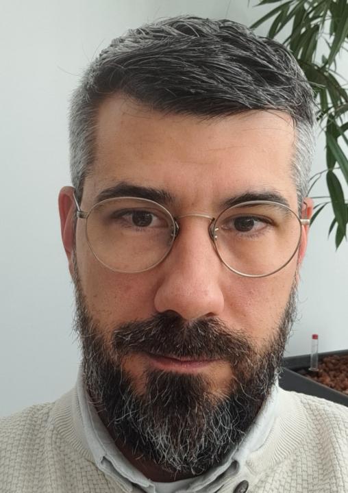 Javier Azcona