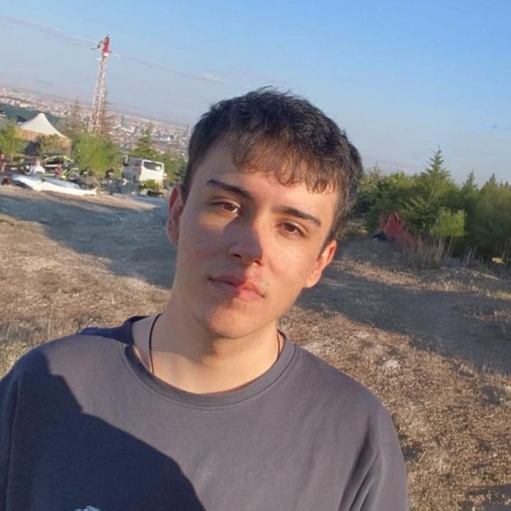 Baki Öner