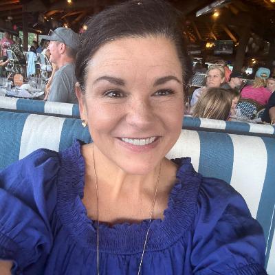 Adrienne Schutte