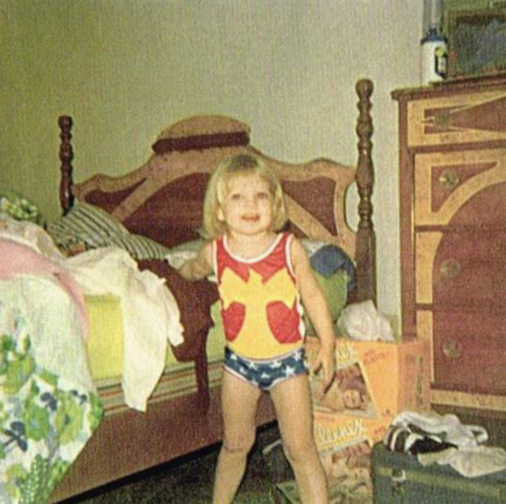 NEW CHIEF SNACK OFFICER: Shorter Stories, Big Ol' Purses 🍭, and Pittie CEOs 