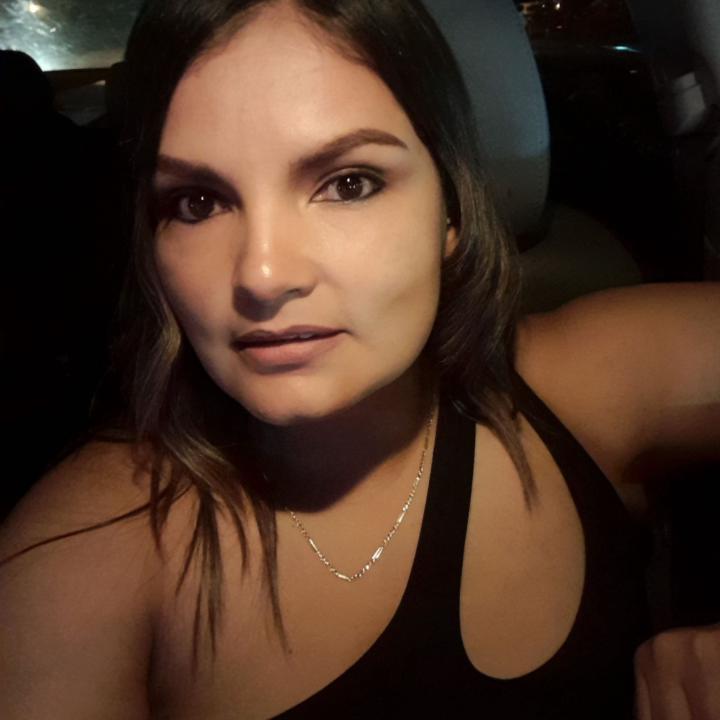 Lesly Alpires