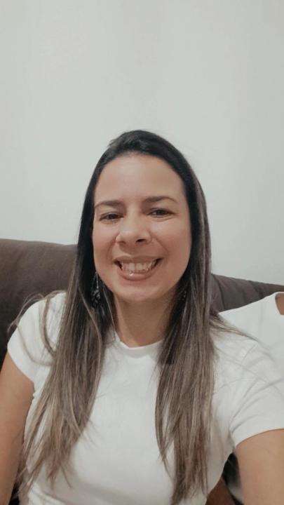 Monica Gomes