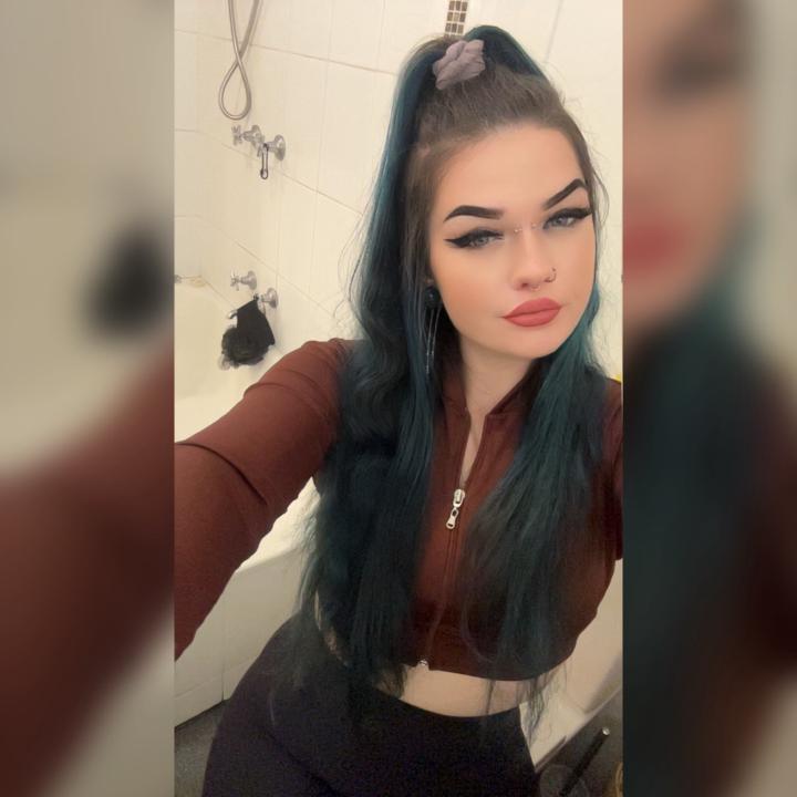 Haylee E