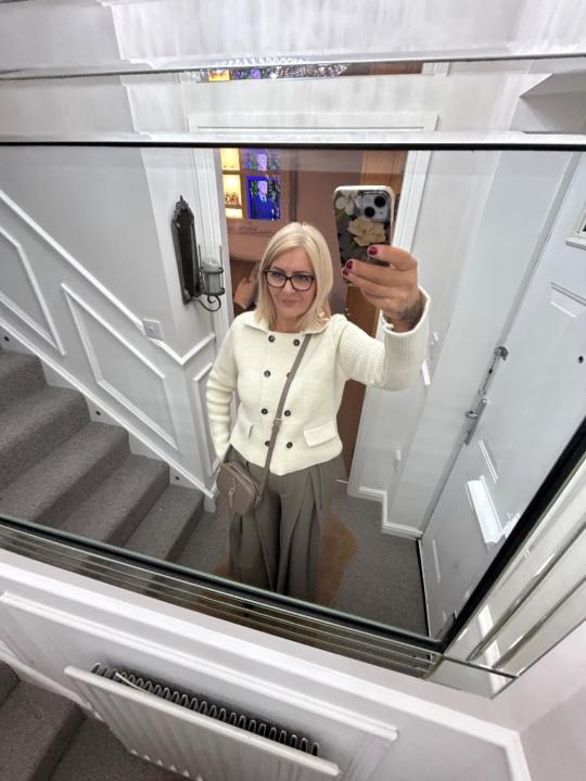 Sandra Smith