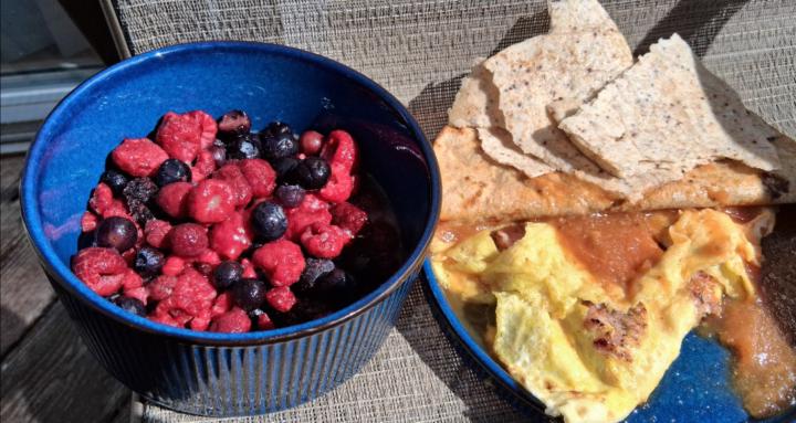 Food Drama Meta Satire: 