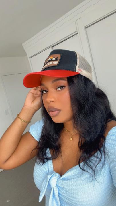 Almanzar lory Belimaite