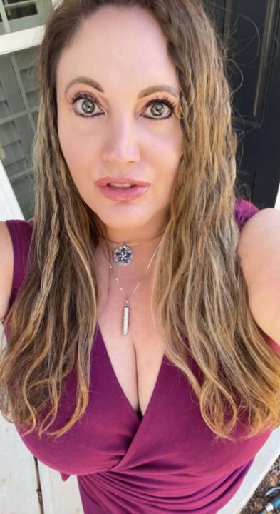 Ashley Rosslyn
