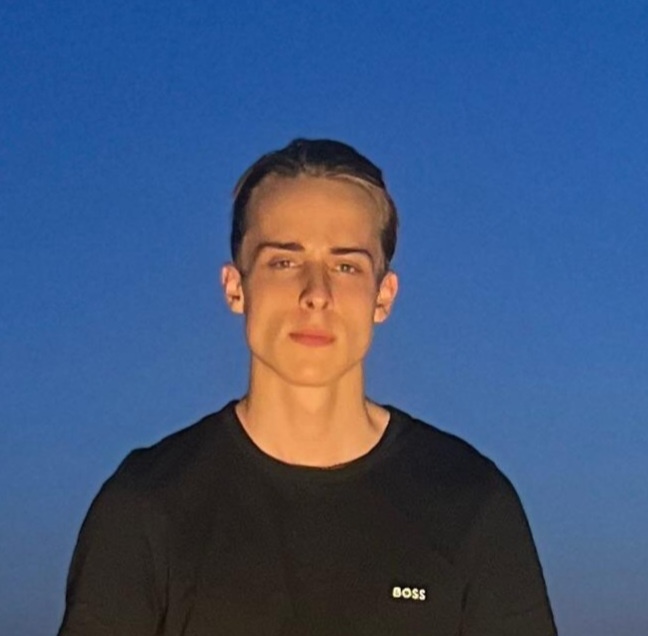 Niklas B