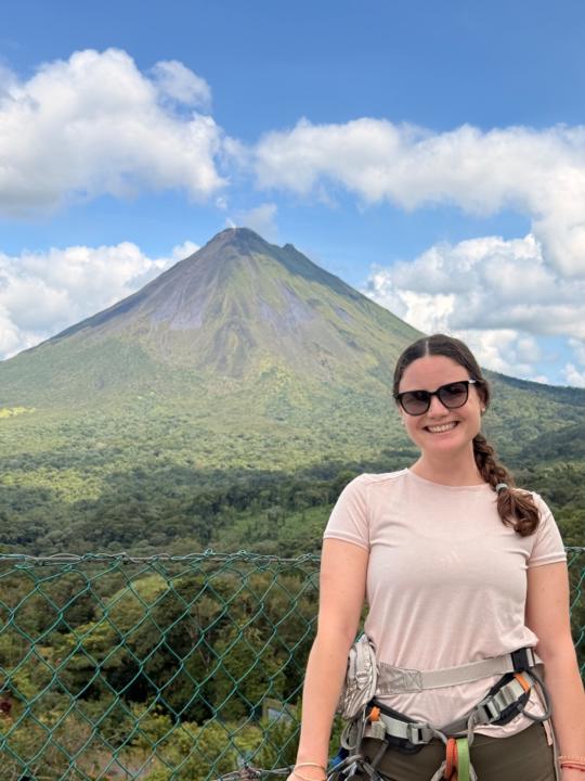 Viajero - Monica Salazar