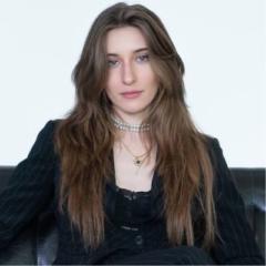 Sarah Lyons