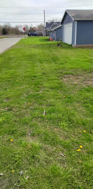 Small house for sale 