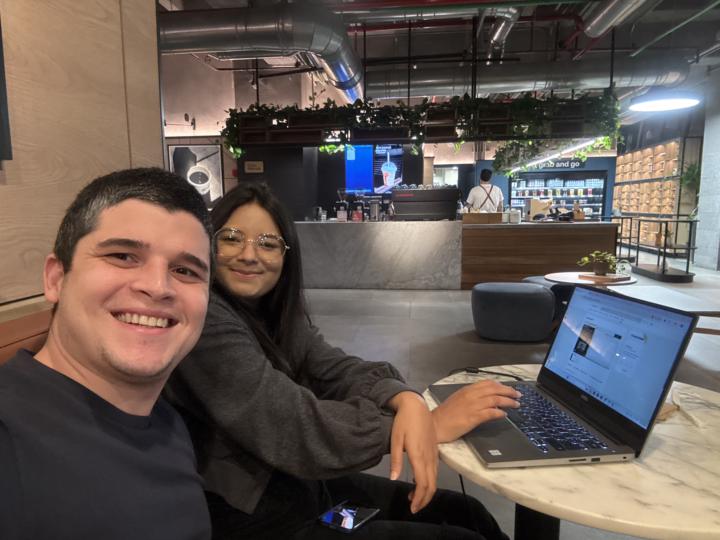 Working… repórtense