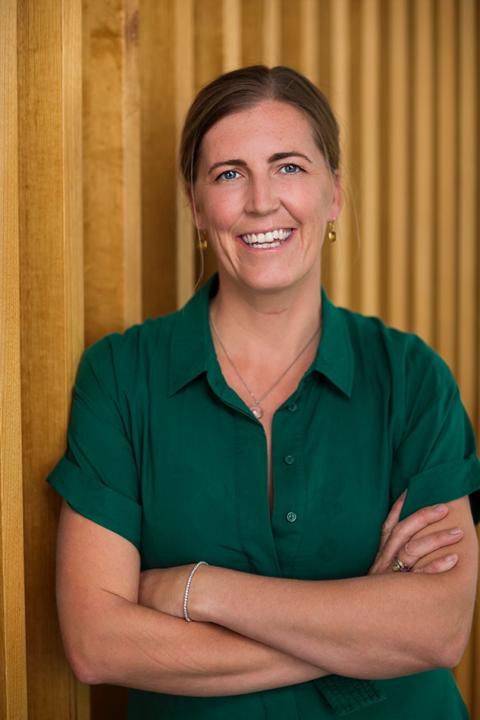 Leslie Scott