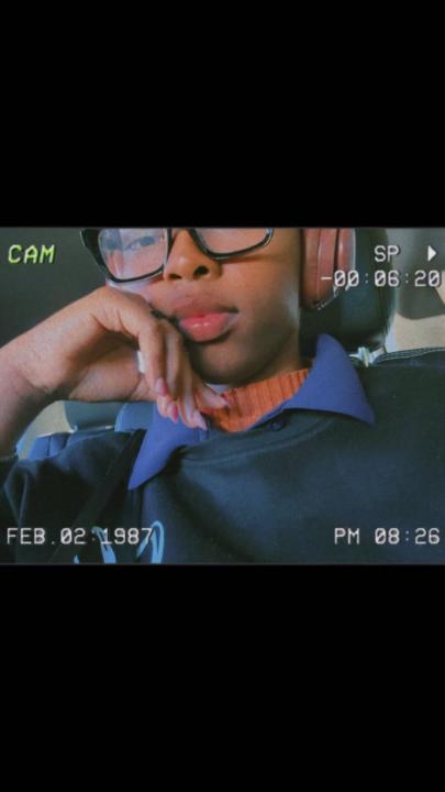 Mylsoir Ashley Esther