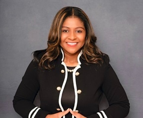 Dr.Quiana Evans
