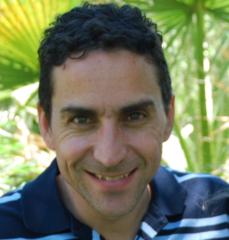 Jorge E Silva