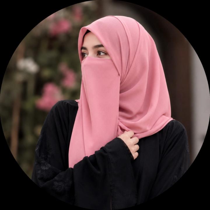 Ghulam Ayesha