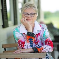Lorraine Johnston