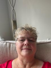 Lesley Moore