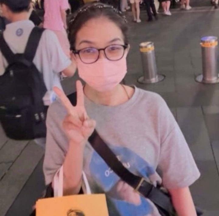 陳 彩娥