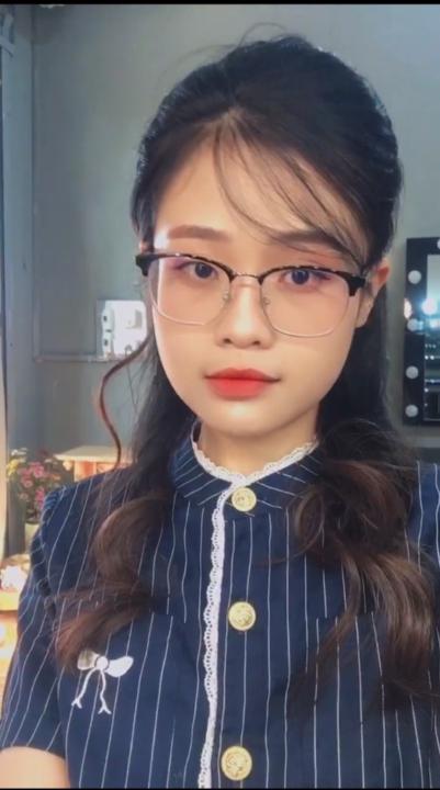 Ms Hằng Trợ Lý Thầy Trung