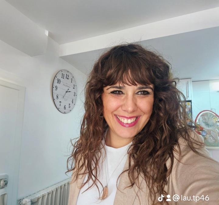 Laura Perales