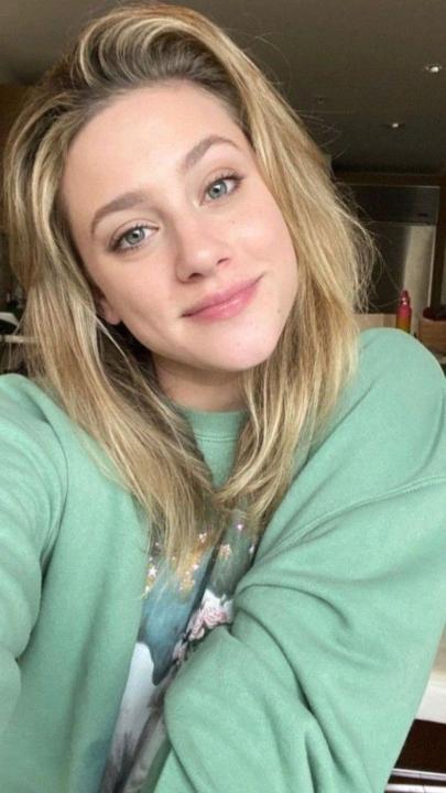 Zinnia Calvert