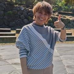 Lee 佩娟