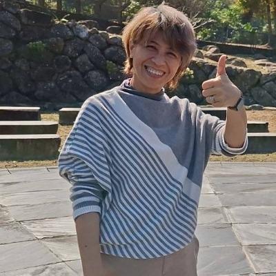 Lee 佩娟