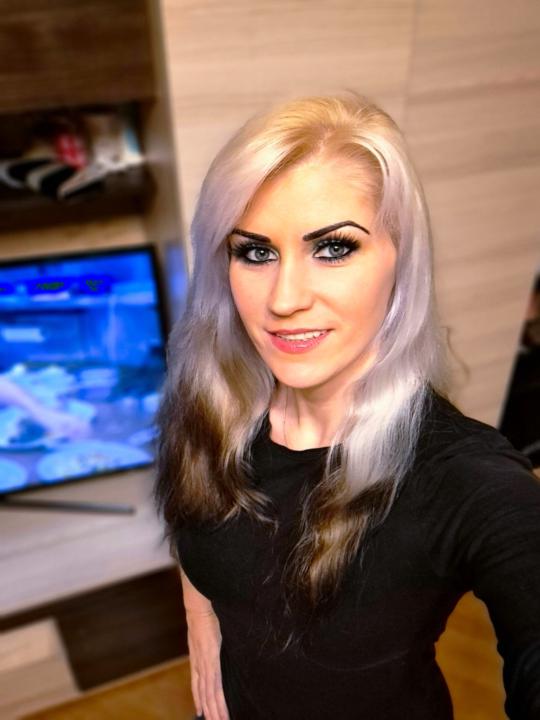 Santa Naumova