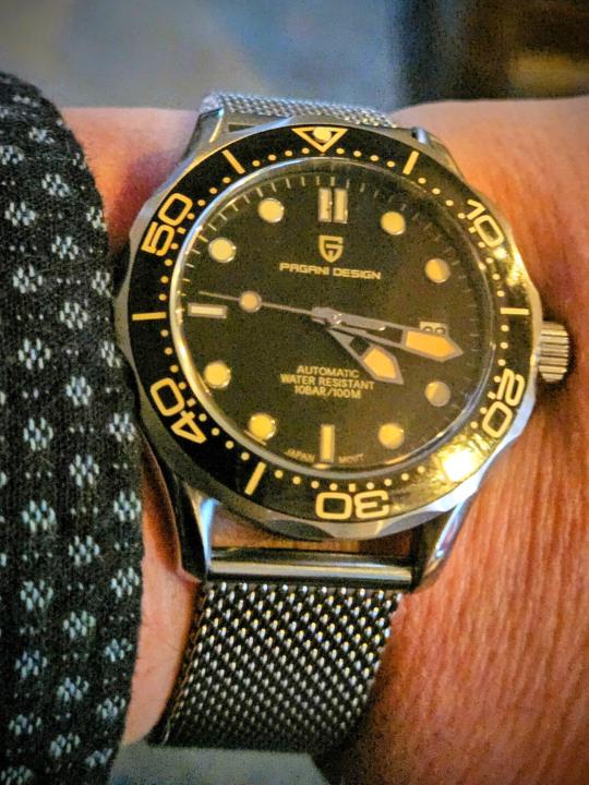 Superhero Sunday with 007 Pagani homage