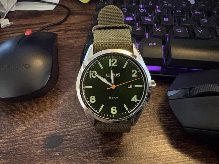 New Watch - Lorus PC32-X190