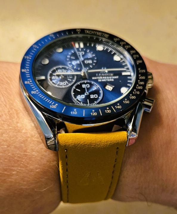 Day #20 of the 30 Day Challenge → Lenqin Blue Chronograph