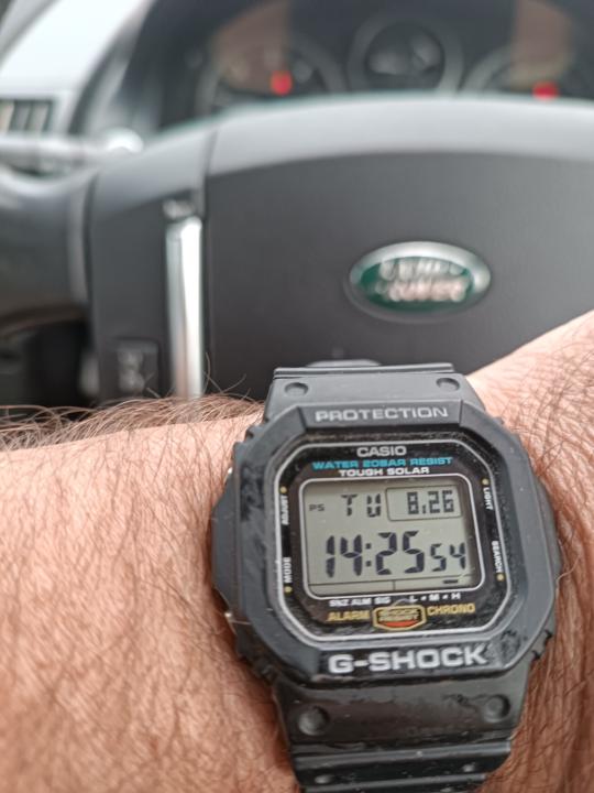 Tool watch switch