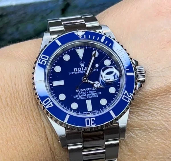 Today’s Spotlight: Rolex Submariner Date (Ref. 116610LN)