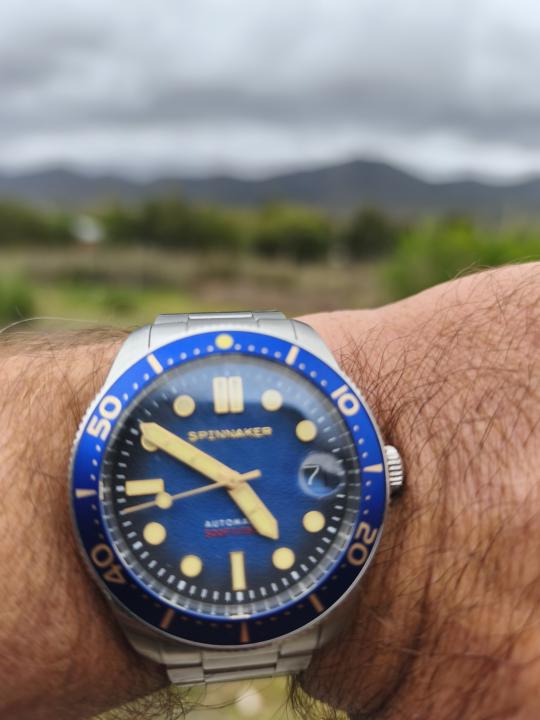 Same view different watch 