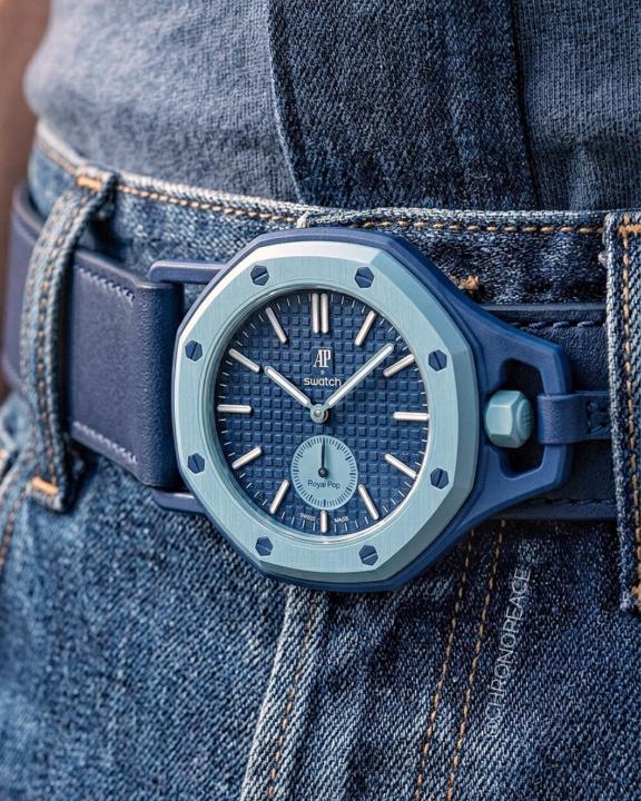 Swatch Royal Pop