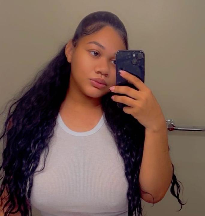 Kennya Saintville