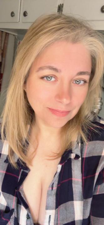 Tracy Savakinus