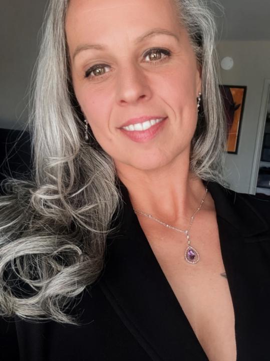Jennifer Holt