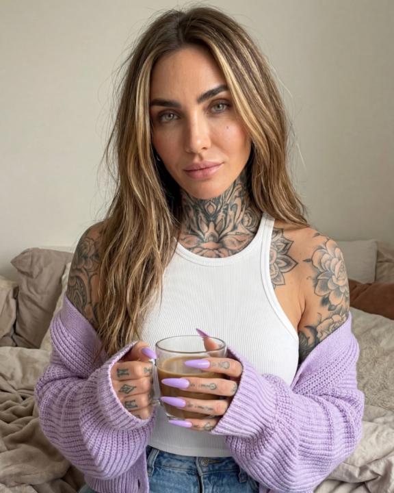 Alicia F