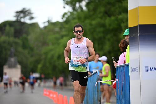 Adrian Olivares conejero