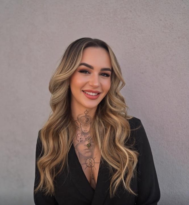 Alexa Whiting